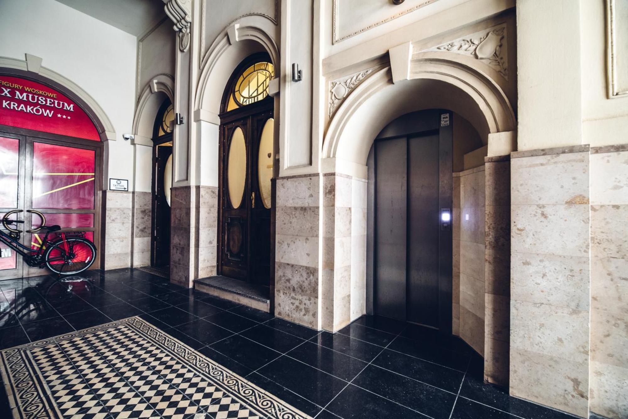 Apartamento Quiet Luxury On Florianska Cracovia Exterior foto